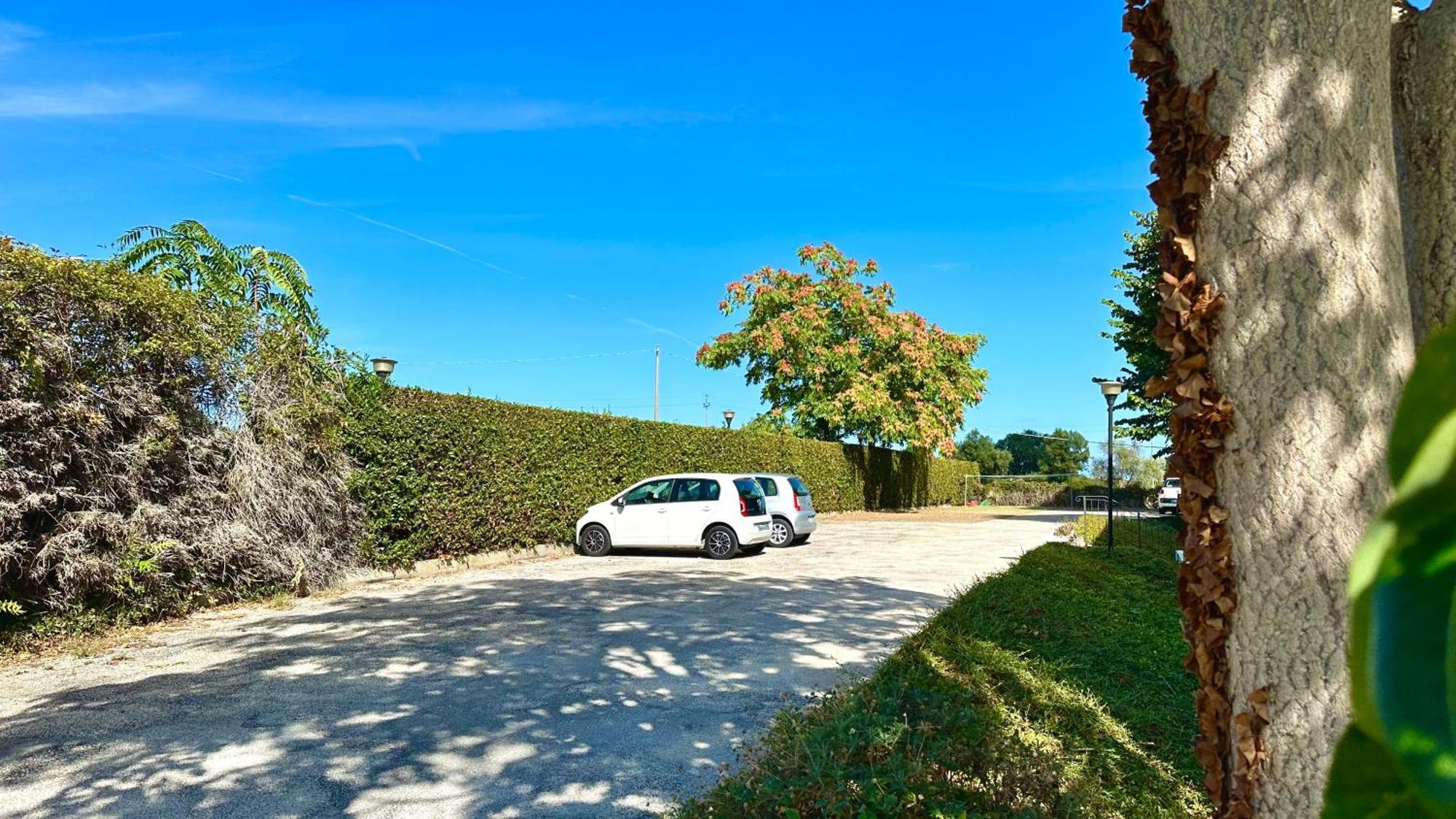 S214 - Sirolo, Trilocale Con Giardino In Zona Tranquilla 아파트 외부 사진